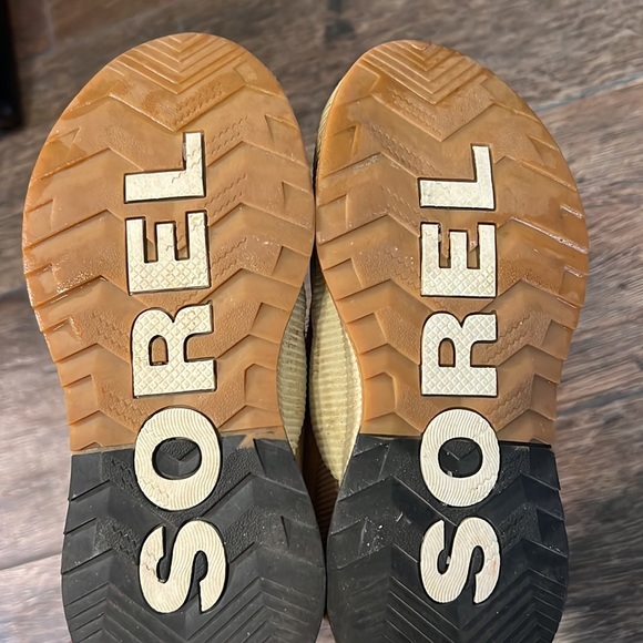 SOREL Youth Out 'N About Classic Boots - Picture 3 of 4